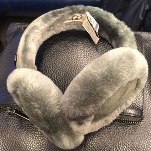 Ugg Australia Classic shearling Earmufs